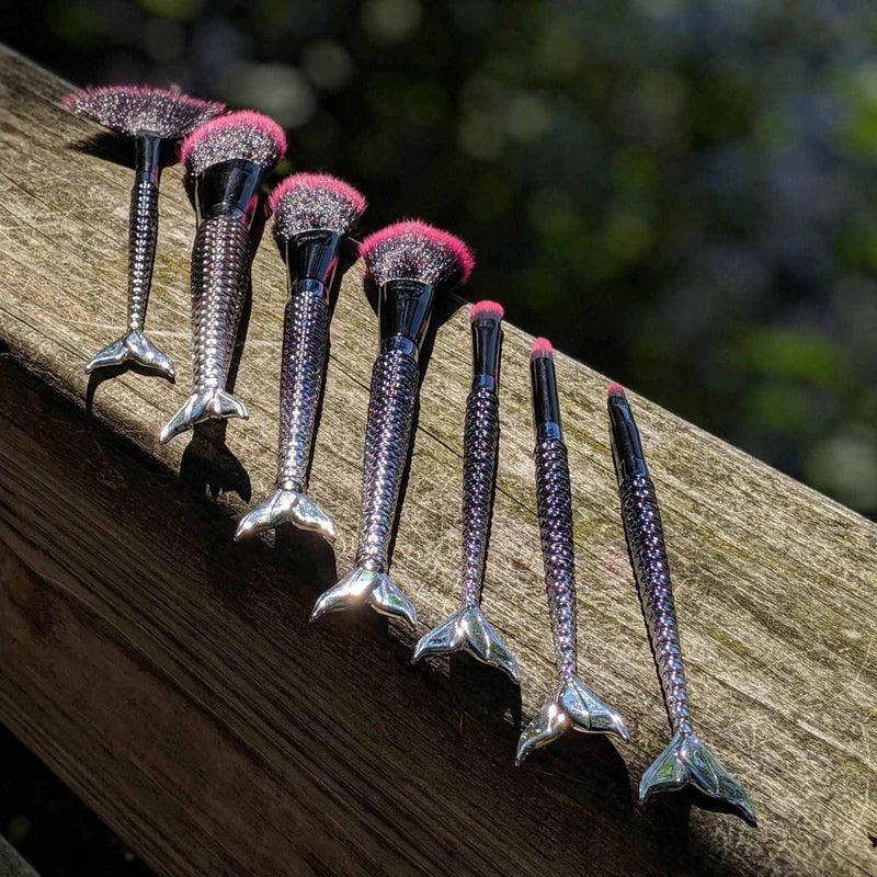 Mermaid Makeup Brush Set – Moonlight Edition | 8 - Piece Soft Pink - Tip Brushes in Travel Box - Nymph Ki