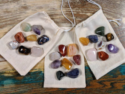 Mixed Chakra Stone Set – 7 Polished Crystals + 1 Bonus Stone in Cotton Bag - Nymph Ki