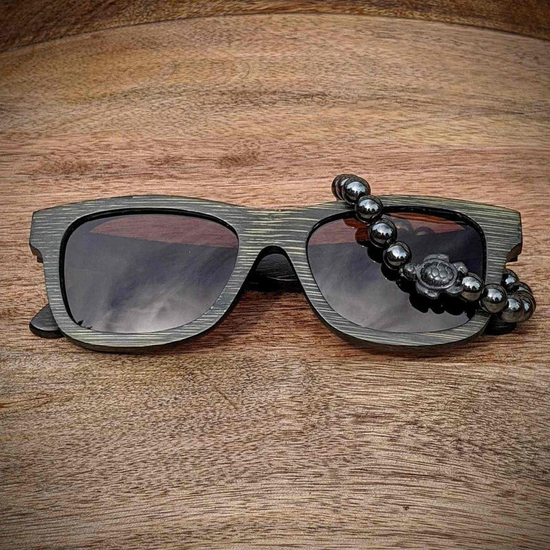 Polarized Bamboo Sunglasses and Turtle Bracelet Gift Set - Nymph Ki