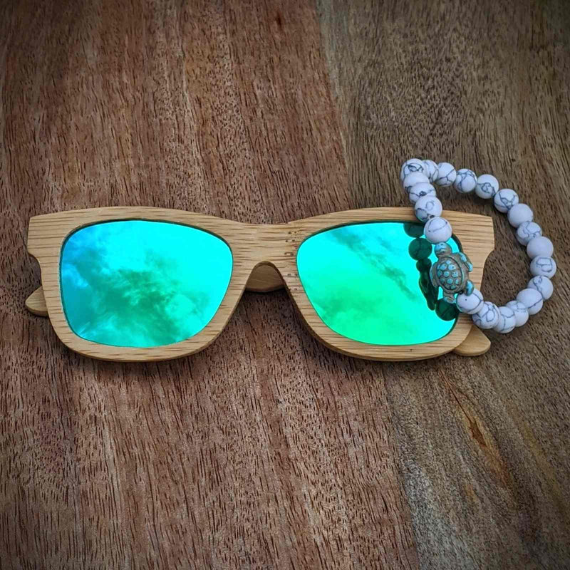 Polarized Bamboo Sunglasses and Turtle Bracelet Gift Set - Nymph Ki