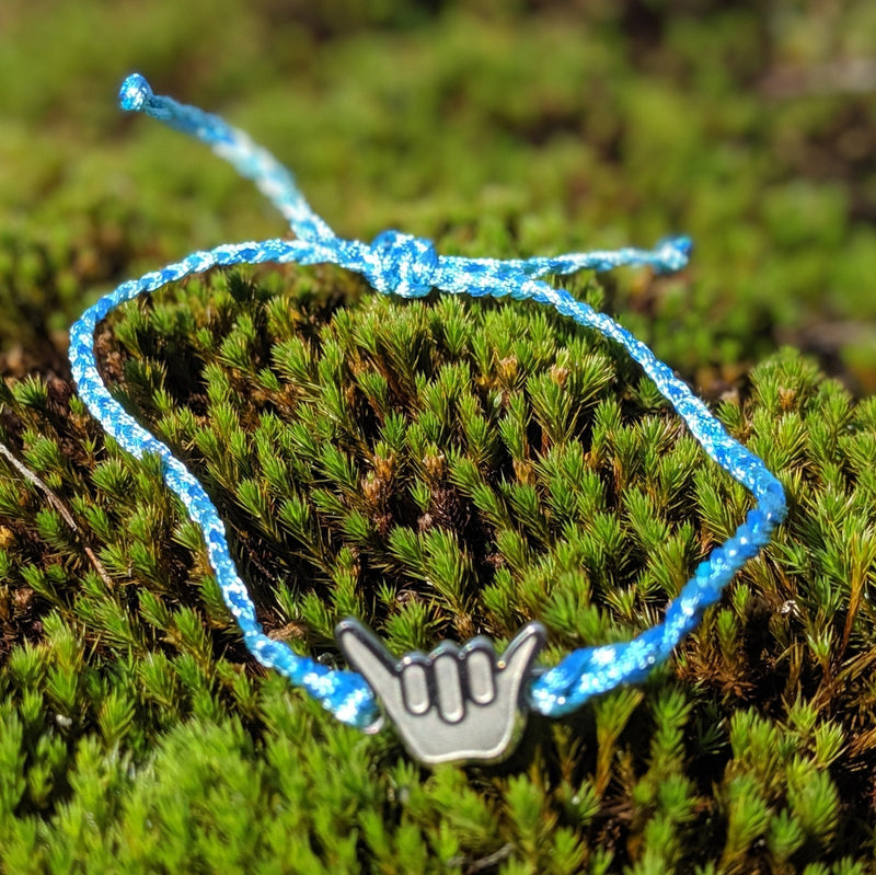 Ocean blue adjustable Shaka (Hang Loose) bracelet included in eco gift set. - Nymph Ki